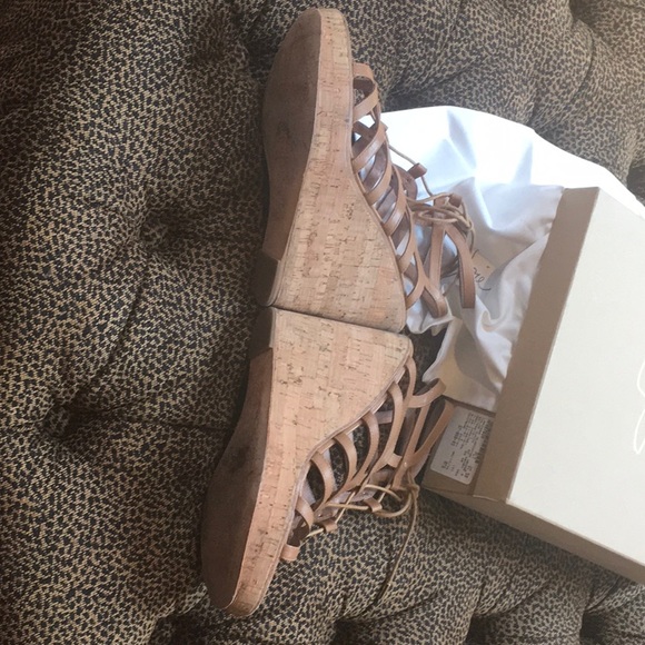 Sexy summer Gladiator JOIE “Larissa” wedge sandals - Picture 4 of 8